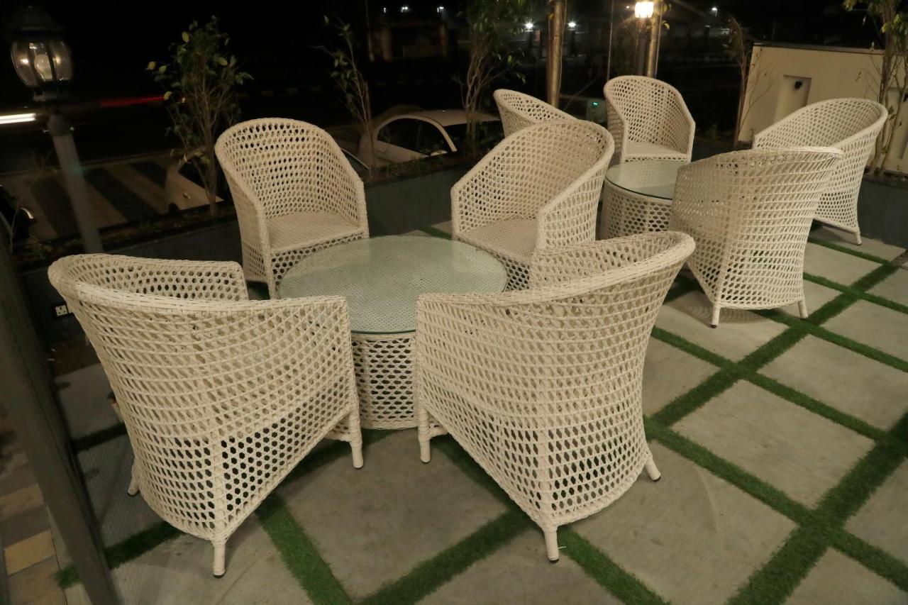 Dayal Hotel Una (Himachal Pradesh) Buitenkant foto