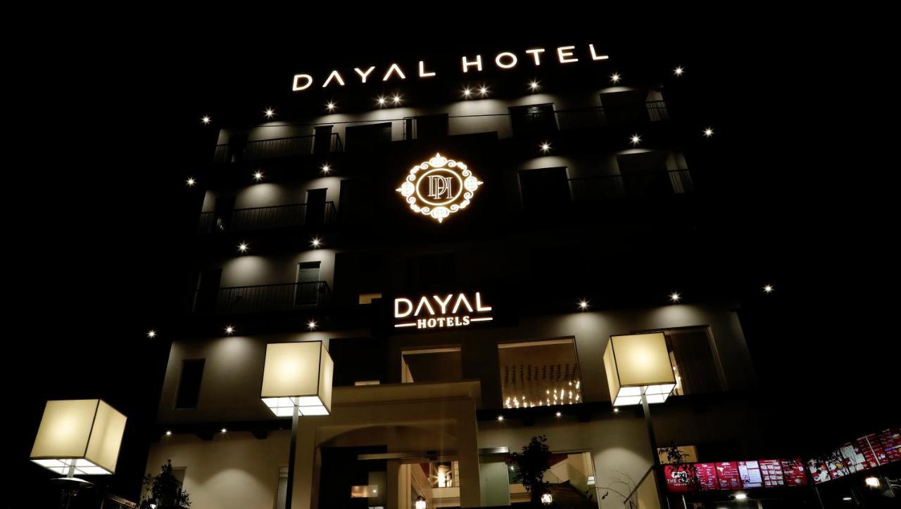 Dayal Hotel Una (Himachal Pradesh) Buitenkant foto